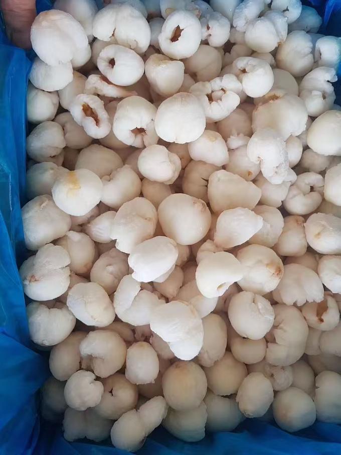 Lichi entera pelada congelada en embalaje de cart&oacute;n a granel IQF Fruta de lichi de sabor dulce con variedad de mango de frutas en conserva 4